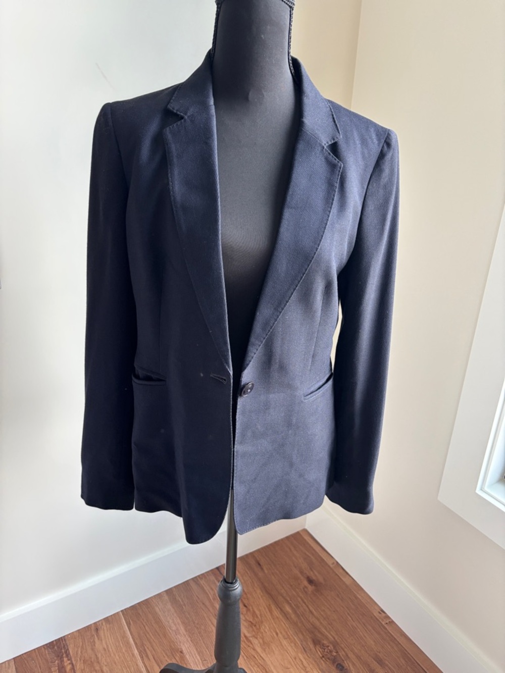 Classic Navy Single-Button Women's Blazer